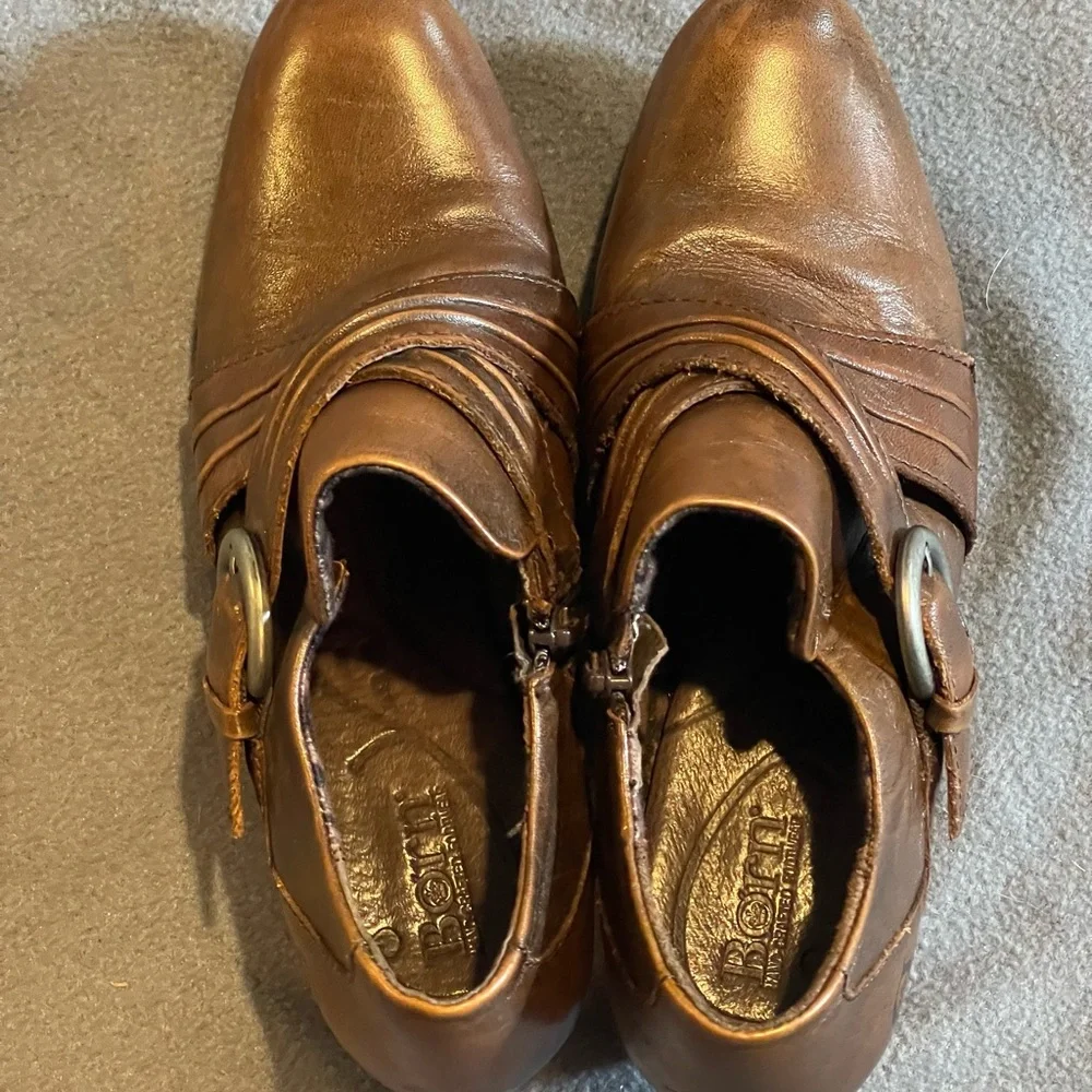 Born shoes womens size 7.5 pre-owned‎ condition brown